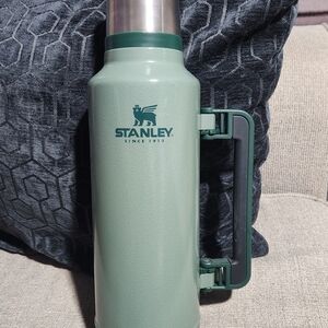 Stanley Classic Legendary Thermos